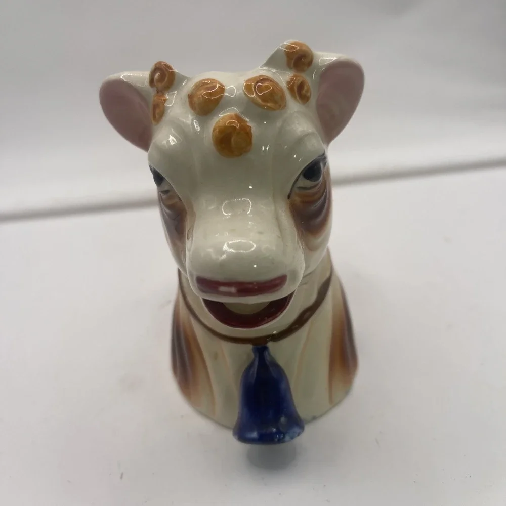 VINTAGE ELSIE BORDEN COW CREAMER MILK PITCHER BOVINE NAVY NECK BELL